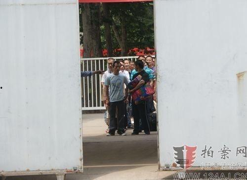 西安监狱爆料事件最新情况,真相与争议交织的最新进展